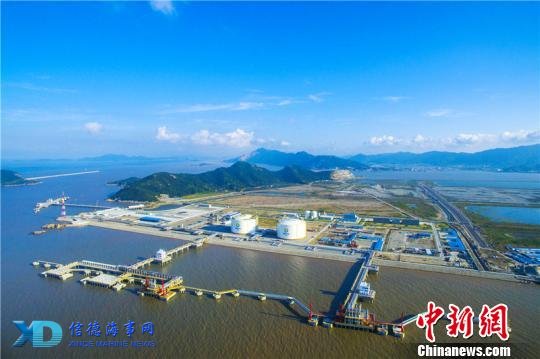 图为舟山新奥LNG接收及加注站。浙江自贸区管委会提供
