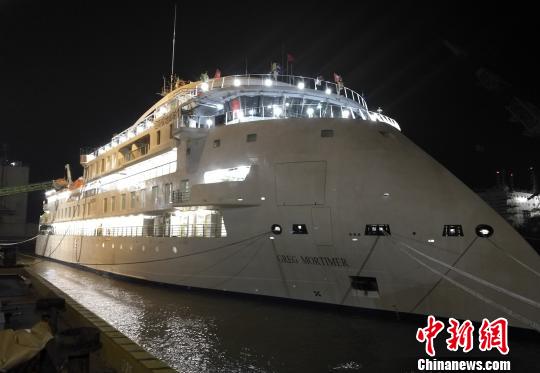 中国国产极地探险邮轮江苏试航。 张祥跃 摄 中国国产极地探险邮轮江苏试航。 张祥跃 摄