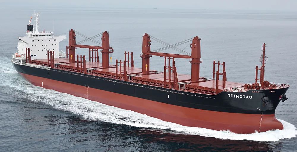 Onshore safety discussion in Samoa - horizontal.jpg