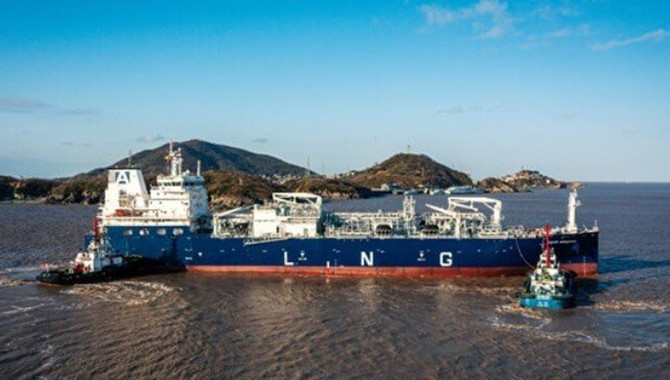 Shanghai to Launch LNG Bunkering Hub with Avenir Ve