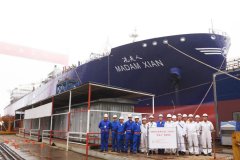 江南造船建造的2艘93000立方米VLGC同日出坞