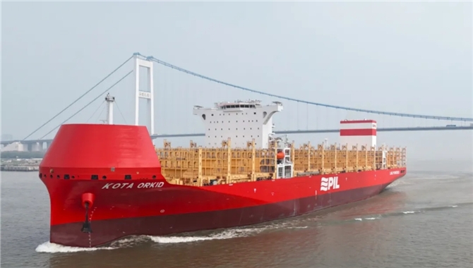 太平船务PIL，酝酿8艘13,000TEU LNG箱船大单